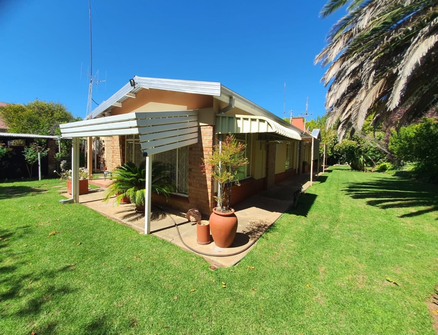 4 Bedroom Property for Sale in Dewetsdorp Free State